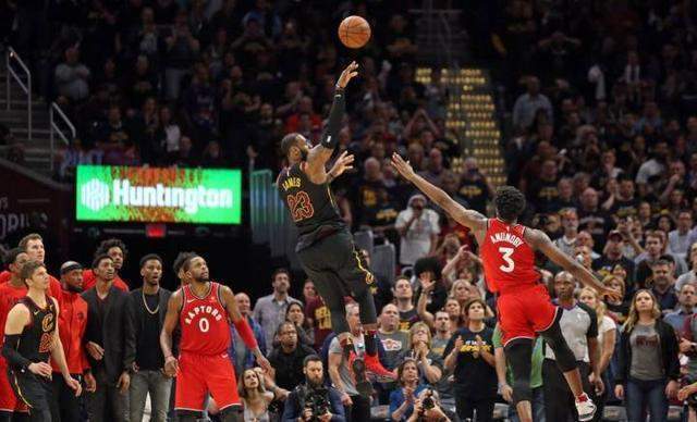  福克斯准绝杀国王加时险胜勇士保留附加赛希望