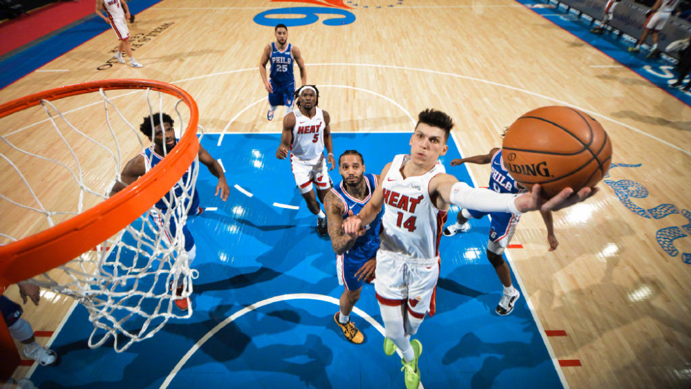  恩比德统治攻防两端76人力克热火队